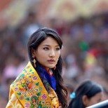 красивата Бутанска кралица