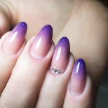 маникюр лавандулово омбре