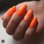 оранжев маникюр портокал