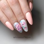 прекрасен дизан маникюр