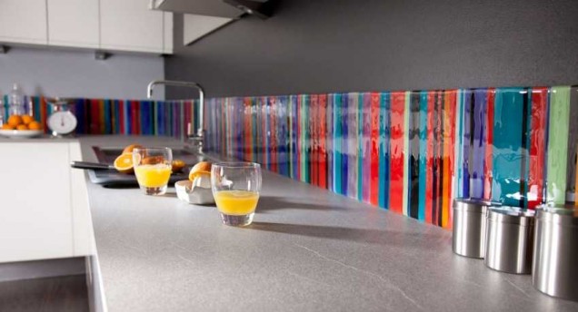 гръб на кухня цветно стъкло