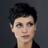 къс небрежен гарсон