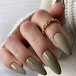 студен зимен маникюр