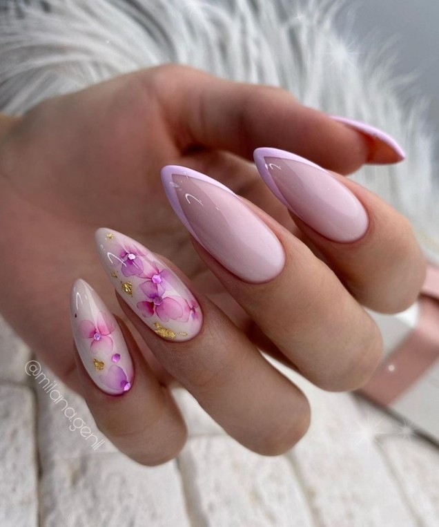 флорален маникюр бадемови нокти