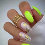 неоново зелен маникюр