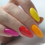 маникюр топли цветове
