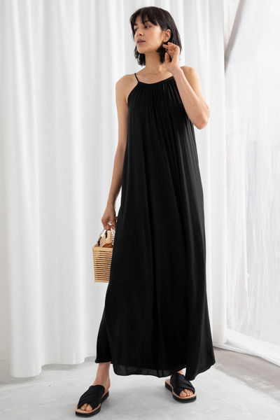 лятна черна рокля
