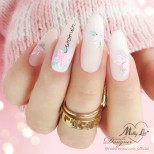 светъл августовски маникюр
