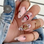 необичаен летен маникюр