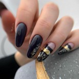необичаен маникюр