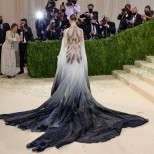 Мет Гала фантастична рокля