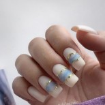 декоративен квадратен маникюр