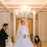 Парис Хилтън сватбена рокля