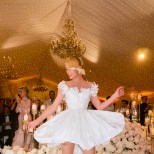Парис Хилтън къса сватбена рокля
