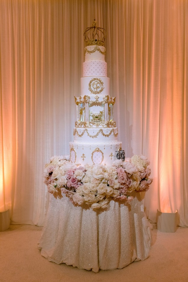 Парис Хилтън сватбена торта