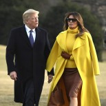 Мелания Тръмп жълто палто
