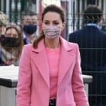 Кейт Мидълтън розово палто
