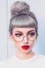 13 убийствено СЕКСИ прически за дами с очила - от грозно пате в красива палавница (Снимки):