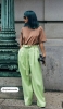 Това са ХИТ-панталоните на пролетния сезон: пасват идеално на всички извивки, изглеждат яко и са удобни (Снимки)