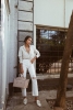 Белите дънки са последният писък на модата тази пролет: Ето как да ги носите като модна икона (Снимки)