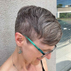 Избираме подмладяваща прическа за жена над 60-те - свежи и РЕАЛНИ примери от фризьорския салон (СНИМКИ)