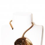 Отворено колие с висящо цвете в златисто Lanvin Есен-Зима 2011 