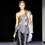 Панталон сатен с красив топ коприна Giorgio Armani Пролет-Лято 2012