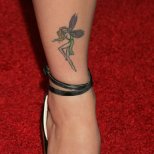 Татуировка фея на глезена на Амбър Темблин