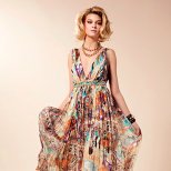 Дълга ефирна шарена рокля без ръкави Предпролетна колекция Blumarine за 2012