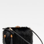 Малка черна рошава чанта с пискюли Gucci Есен-Зима 2011
