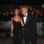 Елизабета Каналис с Джордж Клуни на червения килим