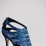 Сини обувки с прорези украсени с пайети Gucci Есен-Зима 2011