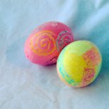 Великденски яйца рисувани с пастели