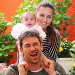 Адриана Лима със семейството си