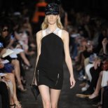Черна къса рокля със светли презрамки Victoria Beckham Пролет-Лято 2012