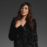 Късо черно палто лицева кожа с големи копчета Juicy Couture зима 2011 2012