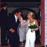 Каролин Бесет на сватбата си с Джон Ф. Кенеди младши  през 1996