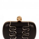 Малка кожена чанта с декорация връзки за корсет Alexander McQueen Пролет 2012