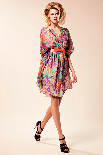 Къса ефирна рокля с остро деколте Предпролетна колекция Blumarine за 2012