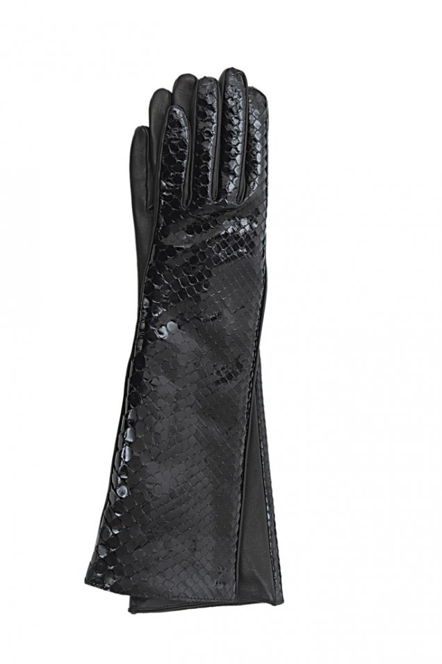 Дълги ръкавици от черна лачена сегментирана кожа Nina Ricci есен-зима 2011