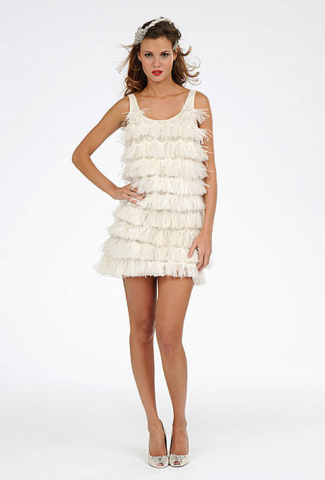 Къса булчинска рокля на ресни Melissa Sweet пролет 2012