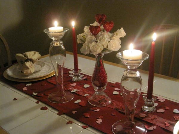 Украса за вечеря на свещи на Свети Валентин