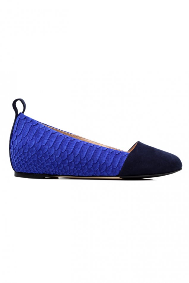Равни обувки тип пантофки 2 цвята - синьо и индиго - Chrissie Morris пролет-лято 2012