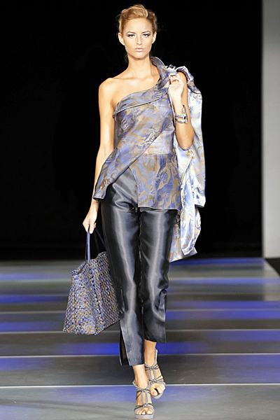 Панталон сатен с красив топ коприна Giorgio Armani Пролет-Лято 2012