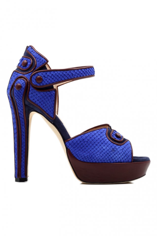 Обувки на висок ток с платформа с декоративни копчета синьо и лилаво Chrissie Morris пролет-лято 2012