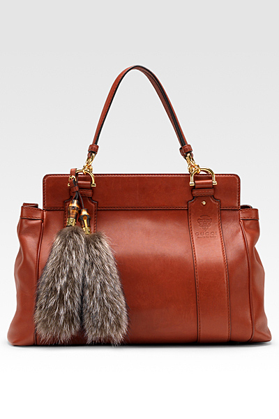 Голяма чанта от кафява кожа със заешка опашка Gucci Есен-Зима 2011