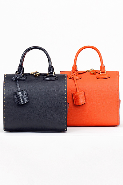Кожени чанти тип куфарче в черно и оранжево Loewe Есен-Зима 2011