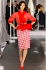 Червена пипитена пола и ефирна риза Haute Couture на Dior за Пролет-Лято 2012
