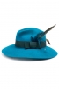 Синя шапка с периферия и перо Gucci есен-зима 2011