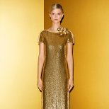 Дълга лъскава рокля в златисто Gucci 2012